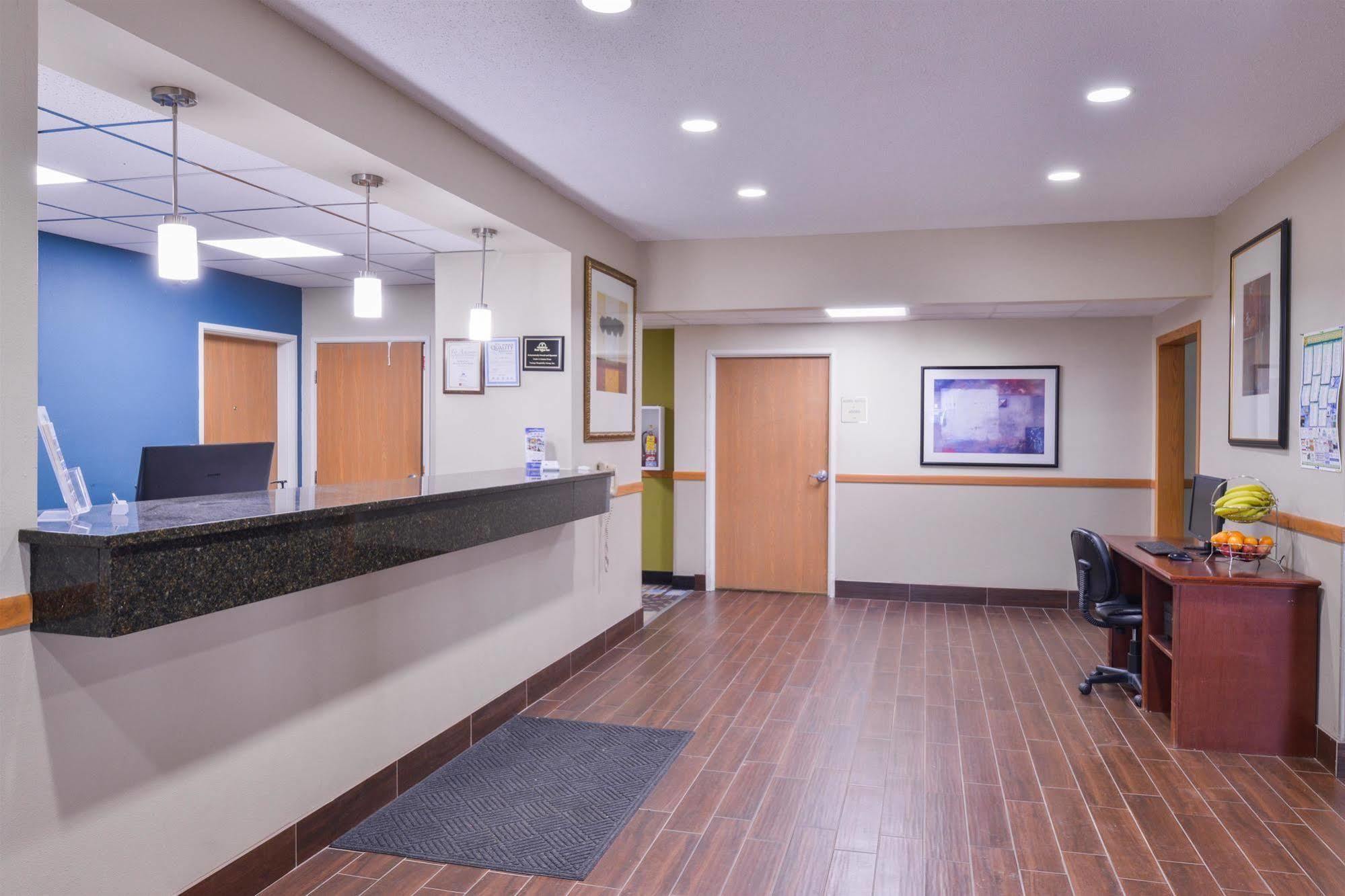 Regency Inn Geneseo Il I-80 Εξωτερικό φωτογραφία