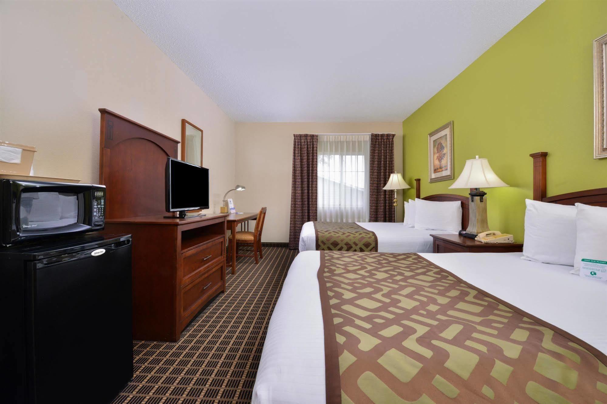 Regency Inn Geneseo Il I-80 Εξωτερικό φωτογραφία